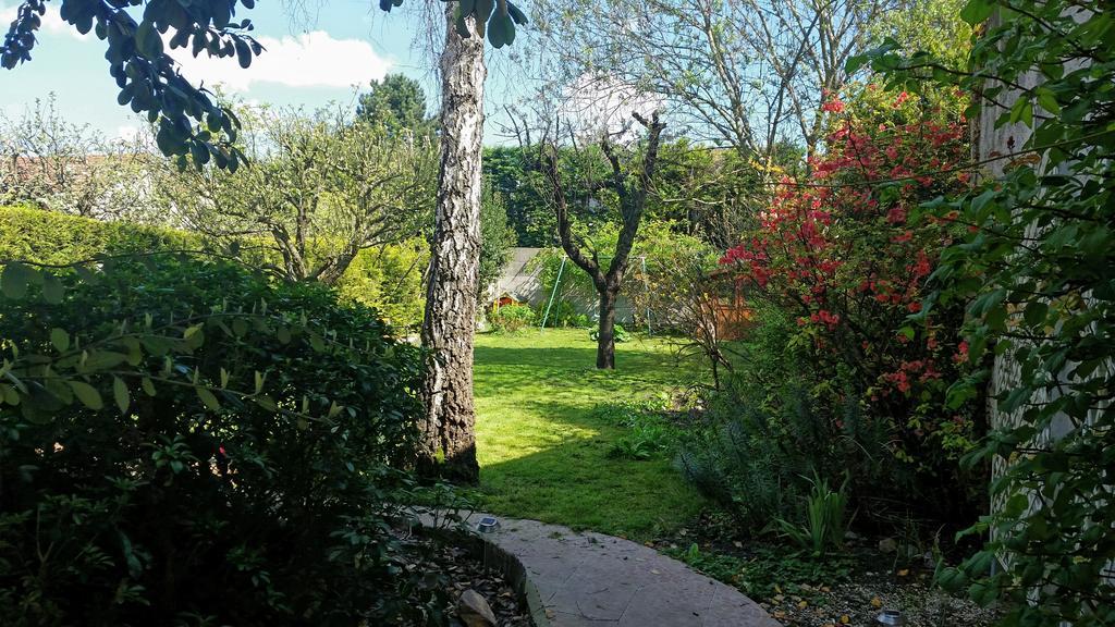 Chambre Avec Jardin Pierre Curie Bry-sur-Marne Exteriör bild