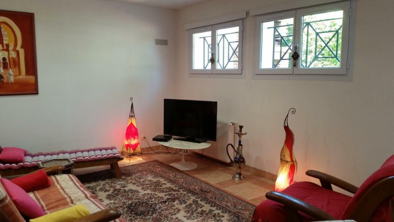 Chambre Avec Jardin Pierre Curie Bry-sur-Marne Exteriör bild